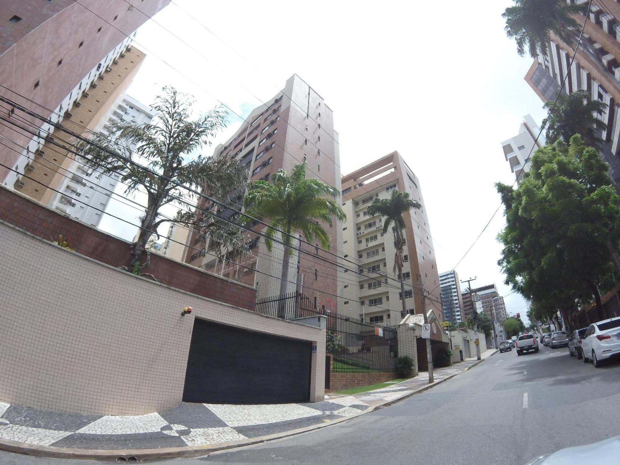 Ape Familia 200 Metros Da Feirinha Beira Mar 501